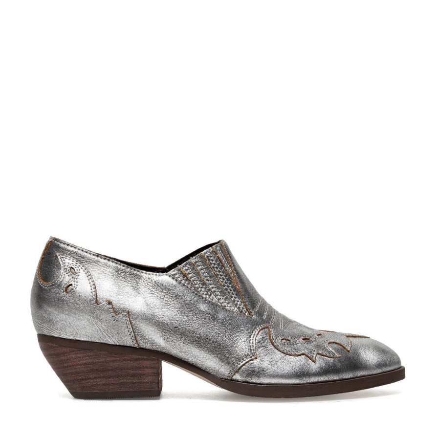 Women Silent D Ankle Boots | Tarvita Bootie Silver Distressed