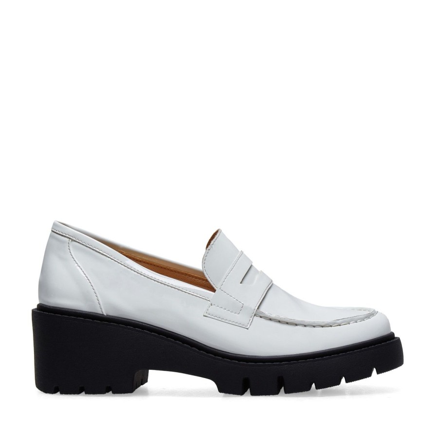 Women Silent D Flats & Loafers | Xainay Loafer White Black