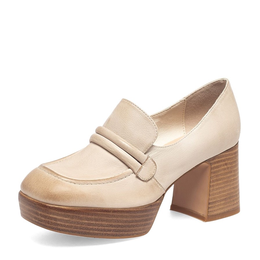 Women Silent D Heels | Onat Pump Oatmilk